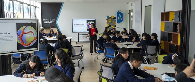 Talleres Académicos de Bioquímica y Farmacia y Geología