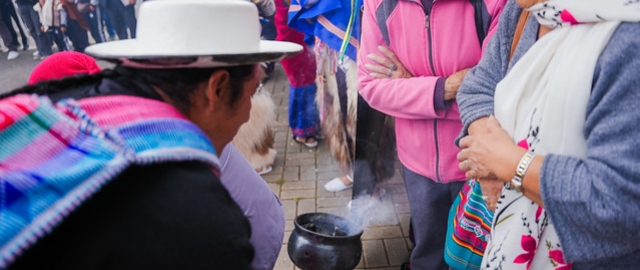 Homenaje a los Yachaks en la Chakana. Inti Raymi de las universidades y diversidades 2025 Homenaje a los Yachaks en la Chakana. Inti Raymi de las universidades y diversidades 2025