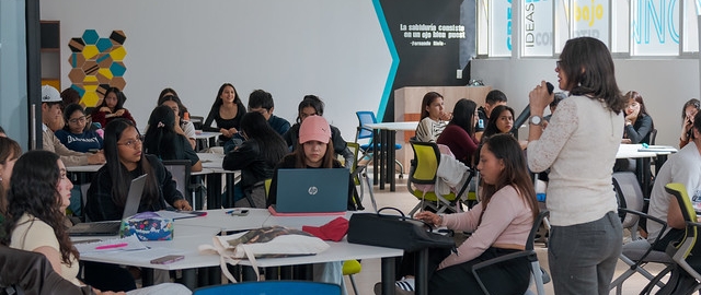 Aldea Global: Using AI to Improve Narration “Historias Míticas y Reales de la ciudad de Loja” Aldea Global: Using AI to Improve Narration “Historias Míticas y Reales de la ciudad de Loja”