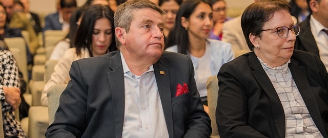 Entrega de Acreditaciones Internacionales