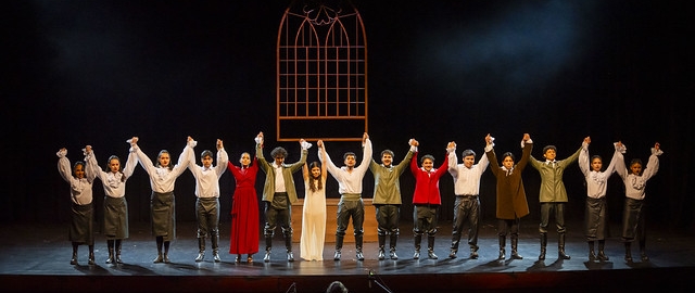La Compañía de Teatro UTPL conmemoró sus 20 años de trayectoria artística con el estreno de la obra Otelo La Compañía de Teatro UTPL conmemoró sus 20 años de trayectoria artística con el estreno de la obra Otelo