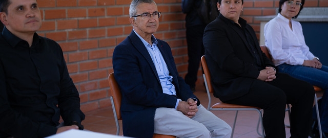 MAGAP entrega embriones bovinos y paquetes tecnológicos a UTPL MAGAP entrega embriones bovinos y paquetes tecnológicos a UTPL