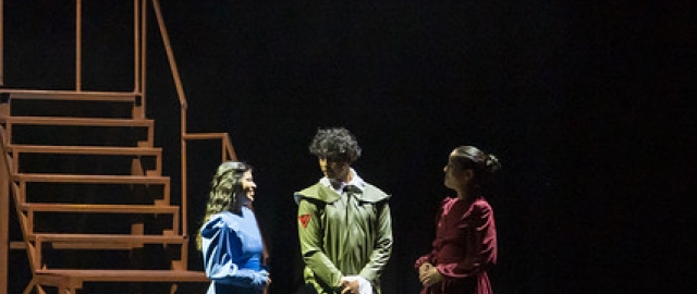 La Compañía de Teatro UTPL conmemoró sus 20 años de trayectoria artística con el estreno de la obra Otelo