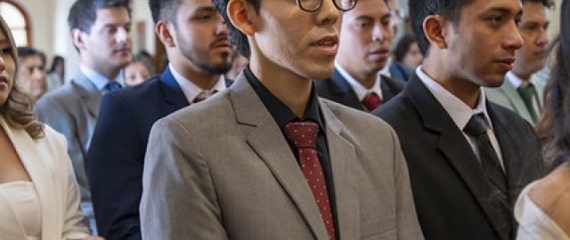 Imposición de mandiles a estudiantes de Fisioterapia