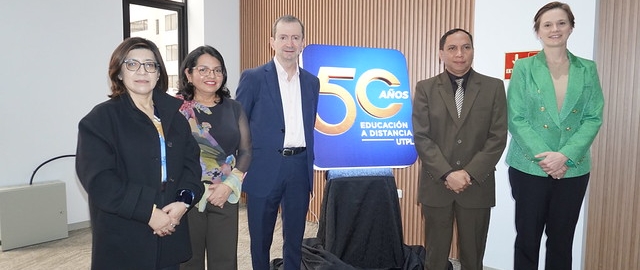 UTPL Conecta Futuro: Presentación de nuevas carreras y develación de imagen por los 50 años de Educación a Distancia