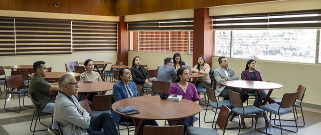 Presentación de resultados del proyecto de investigación UTPL “Emprendimientos Turísticos en Ecuador” Presentación de resultados del proyecto de investigación UTPL “Emprendimientos Turísticos en Ecuador”