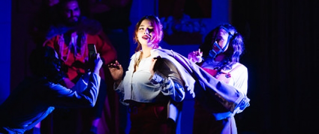 Obra de Teatro Los unos vs los otros Obra de Teatro Los unos vs los otros