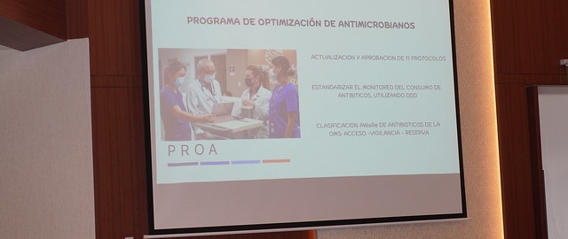 Diálogos Éticos "El uso irrazonable de los antibióticos: una mirada ética"