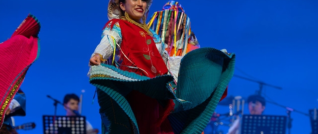 40 años danzando identidad | Jahua Ñan UTPL 40 años danzando identidad | Jahua Ñan UTPL