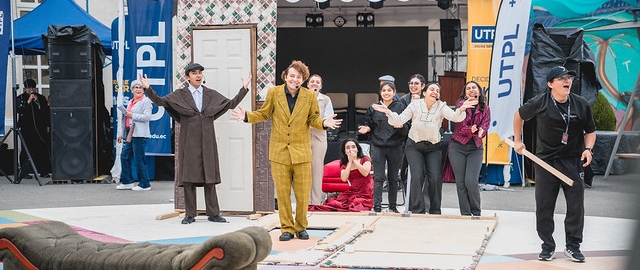 Circuito UTPL – Microteatro “La obra que sale mal” Circuito UTPL – Microteatro “La obra que sale mal”