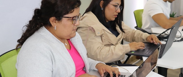 Curso de formación docente "Diseño y aplicación del Aprendizaje Basado en Proyectos en la docencia universitaria" Curso de formación docente "Diseño y aplicación del Aprendizaje Basado en Proyectos en la docencia universitaria"