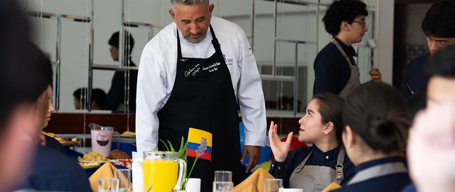 Aldea Global Gastronómica: Innovación en Equipos e Instalaciones de Restauración con el Mgtr. Fabián de Jesús Castañeda Orozco, de la Universidad ECCI – Colombia