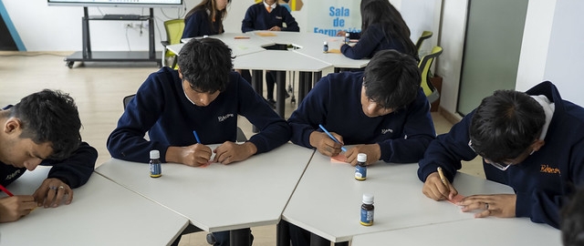 Talleres Académicos de Bioquímica y Farmacia y Geología Talleres Académicos de Bioquímica y Farmacia y Geología