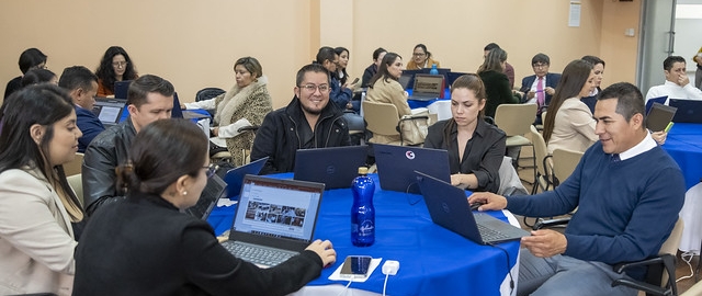 Curso de formación docente sobre el uso de inteligencia artificial para potenciar el aprendizaje y la labor tutorial