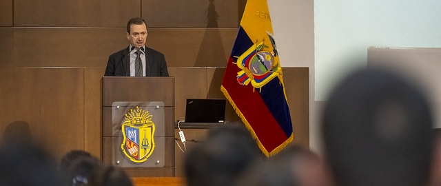 Simposio de Obesidad: Retos y Perspectivas en la Atención Integral