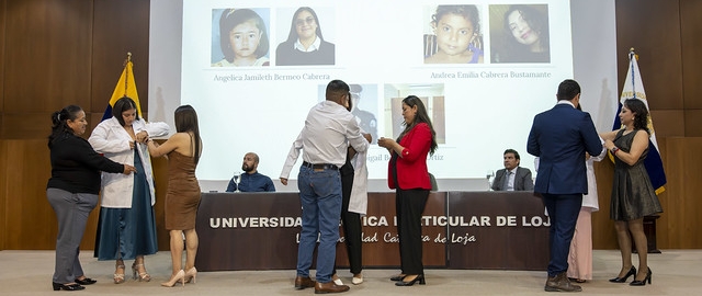 Ceremonia de imposición de mandiles a los estudiantes de 7mo ciclo de la carrera de Psicología Clínica