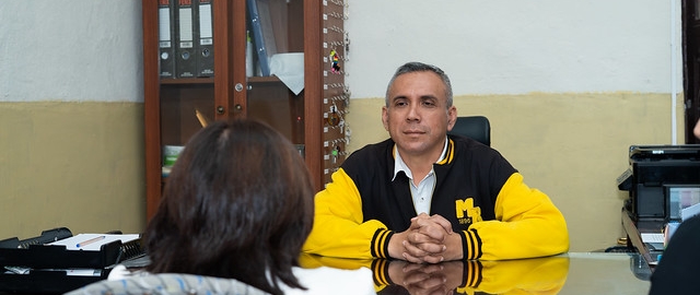 Entrega de libros a Unidades Educativas - Semana del Estudiante “Fernando Rielo” 2025