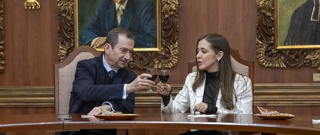 Posesión de nuevas autoridades institucional y académica