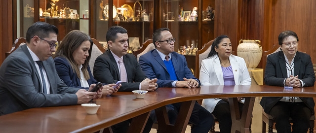 Posesión de nuevas autoridades académicas
