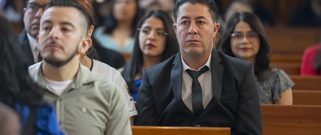 Imposición de insignias a estudiantes de Enfermería