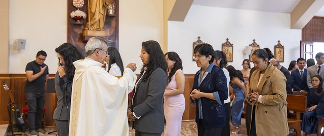 Imposición de Insignias – Carrera de Medicina