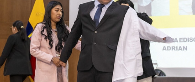 Imposición de mandiles a estudiantes de Fisioterapia