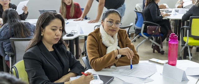 Curso de formación docente "Aprendizaje basado en casos" Curso de formación docente "Aprendizaje basado en casos"