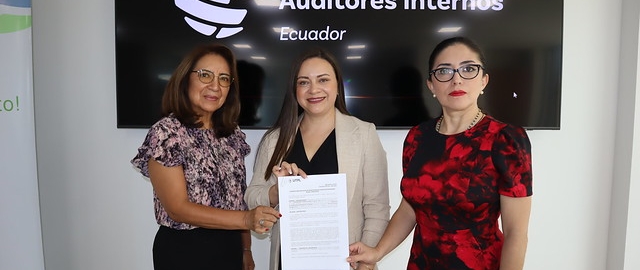 Firma de Convenio entre la Maestría en Auditoría UTPL y el Instituto de Auditores Internos de Ecuador (IAIE)