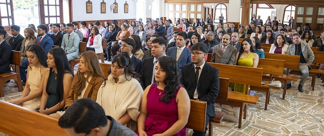 Imposición de mandiles a estudiantes de Fisioterapia