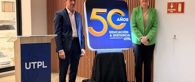 UTPL Conecta Futuro: Presentación de nuevas carreras y develación de imagen por los 50 años de Educación a Distancia