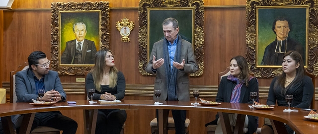 Firma de convenio con el Consejo de Participación Ciudadana y Control Social (CPCCS) Firma de convenio con el Consejo de Participación Ciudadana y Control Social (CPCCS)