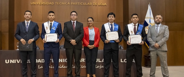 Décimo Quinta Promoción de Graduados ESCOP UTPL Décimo Quinta Promoción de Graduados ESCOP UTPL