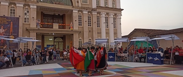 Presentación del Grupo de Danza Jahua Ñan