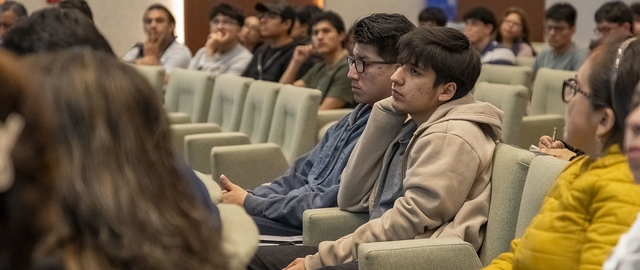 Diálogos Éticos: Impacto del uso de IA en los Trabajos de Integración Curricular Diálogos Éticos: Impacto del uso de IA en los Trabajos de Integración Curricular