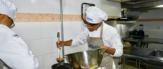 GastroLab:  UTPL Innovación en Servicio