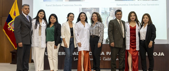 Ceremonia de imposición de mandiles a los estudiantes de 7mo ciclo de la carrera de Psicología Clínica