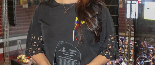 Docente UTPL recibe reconocimiento por la Embajada de Colombia en Ecuador Docente UTPL recibe reconocimiento por la Embajada de Colombia en Ecuador