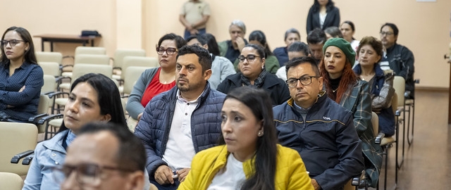 INOCAR socializó en la UTPL las convocatorias I+D+i y ACD 2026 de la XXX Expedición Antártica Ecuatoriana