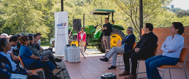 MAGAP entrega embriones bovinos y paquetes tecnológicos a UTPL MAGAP entrega embriones bovinos y paquetes tecnológicos a UTPL