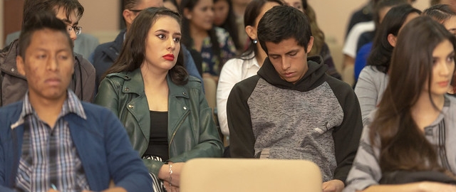 Estudiantes de la carrera de Economía debaten implicaciones de la Carta de Intención con el FMI Estudiantes de la carrera de Economía debaten implicaciones de la Carta de Intención con el FMI