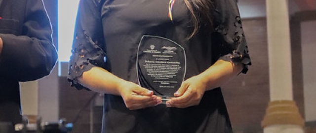 Docente UTPL recibe reconocimiento por la Embajada de Colombia en Ecuador Docente UTPL recibe reconocimiento por la Embajada de Colombia en Ecuador