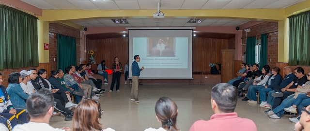 Renovando el amor: encuentro de parejas y matrimonios Renovando el amor: encuentro de parejas y matrimonios