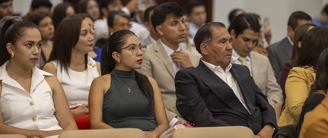 Imposición de mandiles a internos rotativos de la carrera de Nutrición y Dietética – Cohorte mayo 2025 / abril 2026