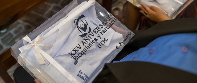 Imposición de mandiles | Carrera de Bioquímica y Farmacia Imposición de mandiles | Carrera de Bioquímica y Farmacia