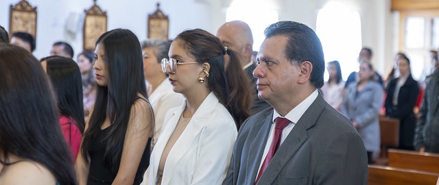 Imposición de mandiles a estudiantes de Fisioterapia