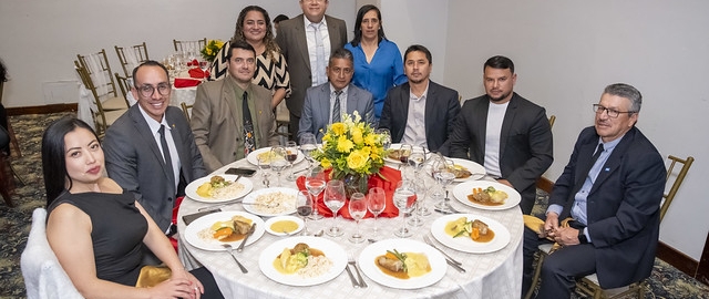 Navidad UTPL 2025 | Cena de Líderes Universitarios