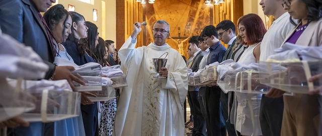 Imposición de mandiles | Carrera de Bioquímica y Farmacia