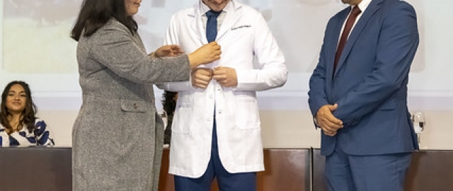 Ceremonia de Imposición de Mandiles – Medicina UTPL Ceremonia de Imposición de Mandiles – Medicina UTPL
