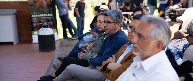 MAGAP entrega embriones bovinos y paquetes tecnológicos a UTPL MAGAP entrega embriones bovinos y paquetes tecnológicos a UTPL