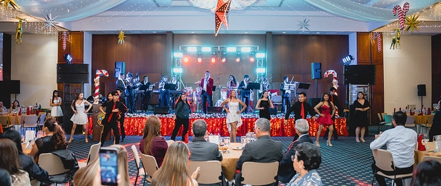 Cenas de navideñas UTPL 2025